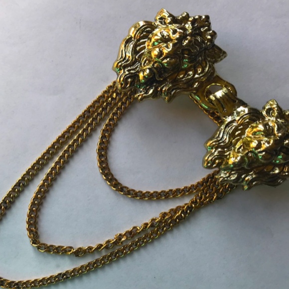Lion cloak clasp with chain - Picture 5 of 5